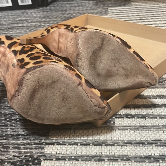 Leopard pattern booties by Joie - Picture 5 of 8